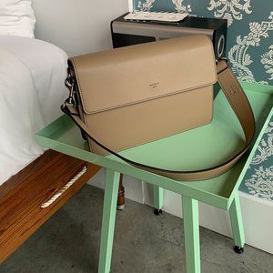 ANGELA ROI HAMILTON SHOULDER BAG - FRENCH BEIGE